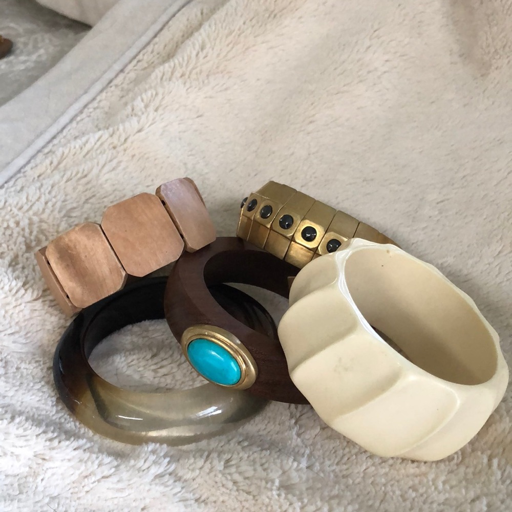 Bracelets - Picture 2 of 5